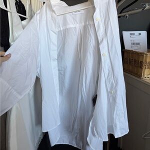 Classic White Button-Up Shirt - Unbranded